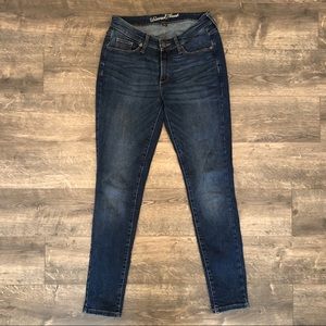 Universal Thread Curvy Skinny Jeans- Size 2S/26